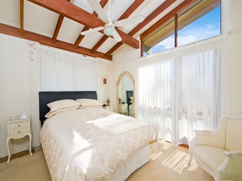 90 Evelyn Street, Sylvania NSW 2224