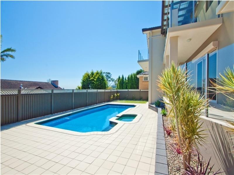 63 Tara Street, Sylvania NSW 2224