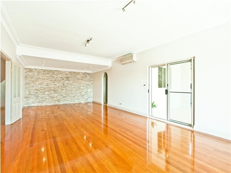 63 Tara Street, Kangaroo Point NSW 2224