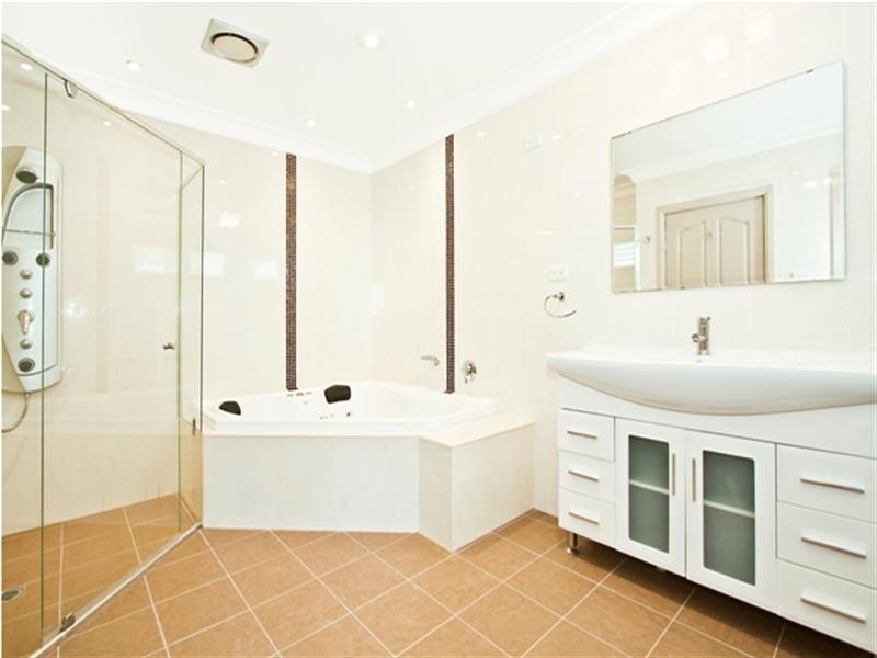 63 Tara Street, Kangaroo Point NSW 2224