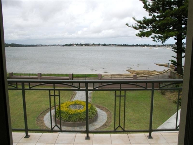 9 Lachlan Avenue, Sylvania Waters NSW 2224