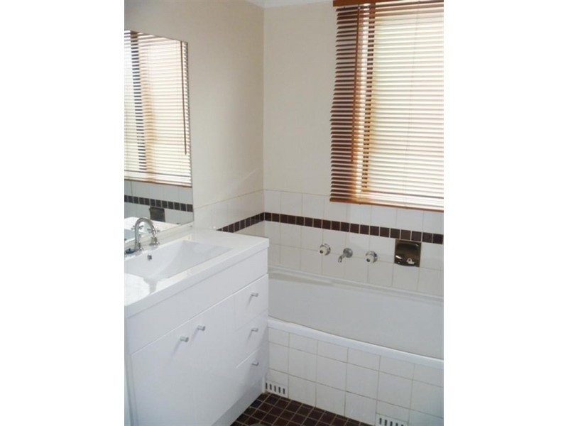 2/54-58 PORT HACKING Road, Sylvania NSW 2224