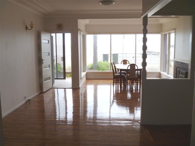 10 Carruthers Drive, Dolls Point NSW 2219