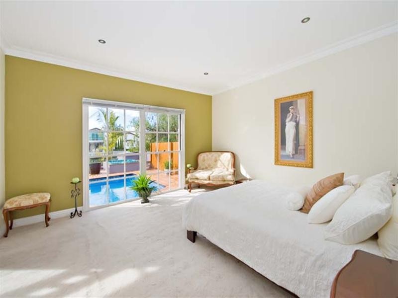 14 Macintyre Crescent, Sylvania Waters NSW 2224