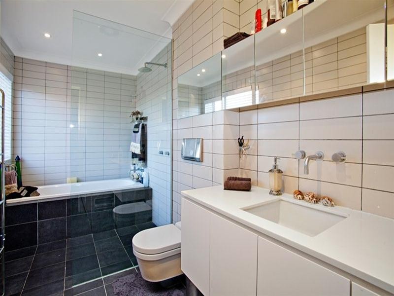 24 Barcoo Island, Sylvania Waters NSW 2224
