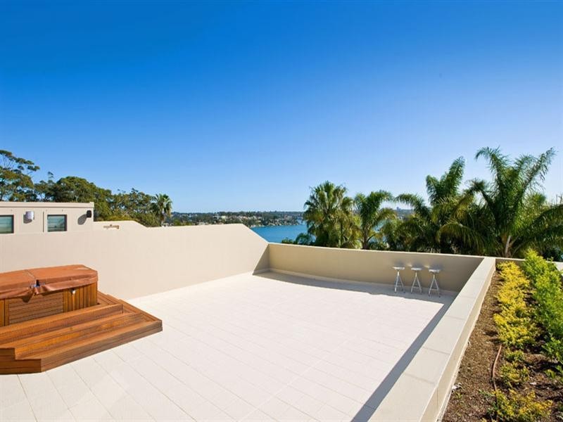 6/13 Murralin Lane “Palazzo”, Sylvania NSW 2224