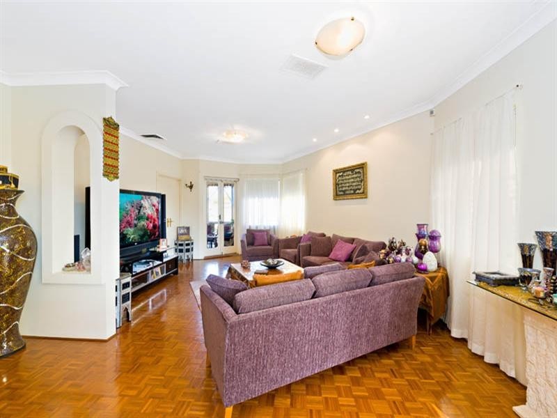 30 Lachlan Avenue, Sylvania Waters NSW 2224