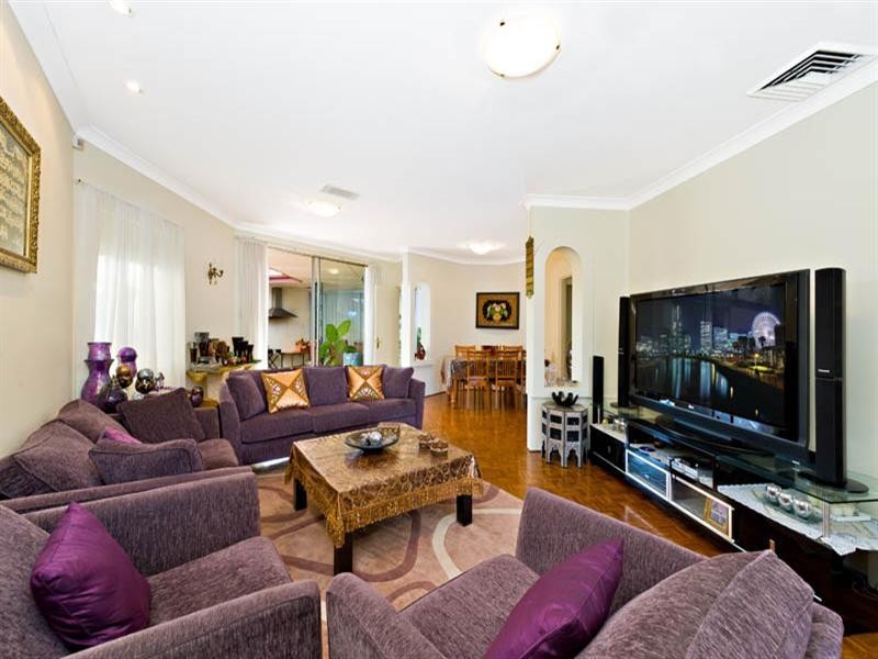 30 Lachlan Avenue, Sylvania Waters NSW 2224