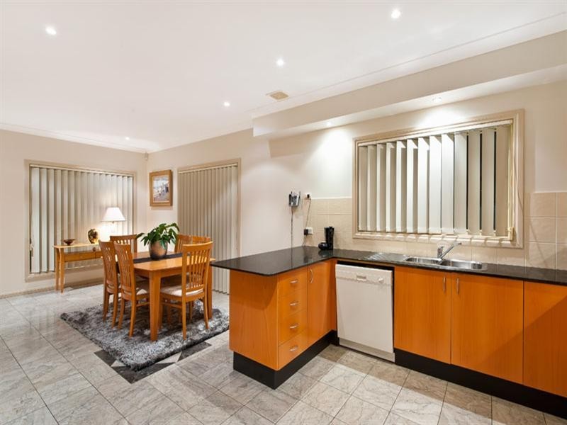 9 Canberra Road, Sylvania NSW 2224