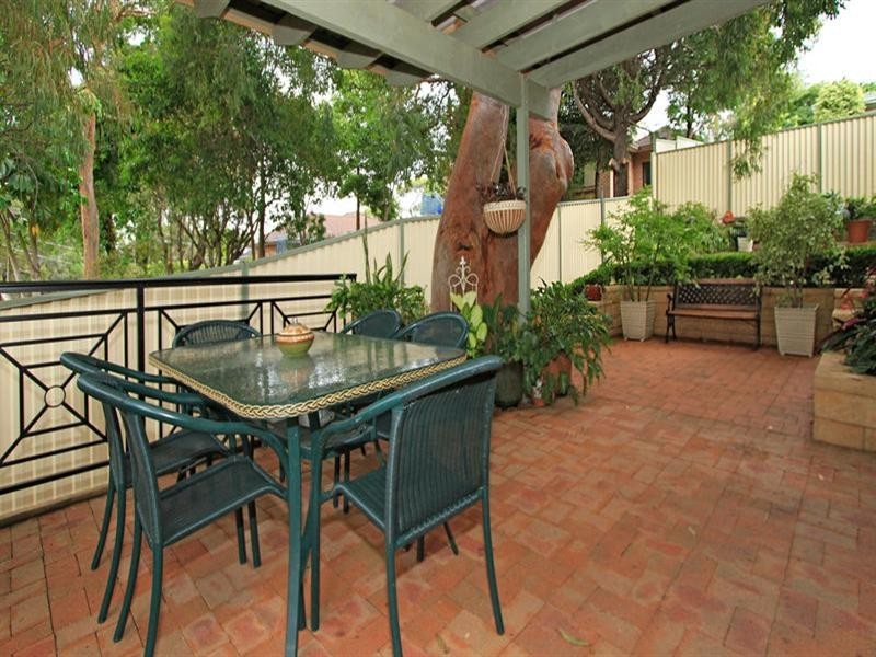 9 Canberra Road, Sylvania NSW 2224