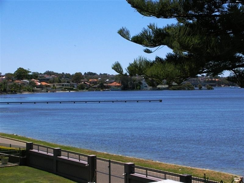 7 LACHLAN Avenue, Sylvania Waters NSW 2224