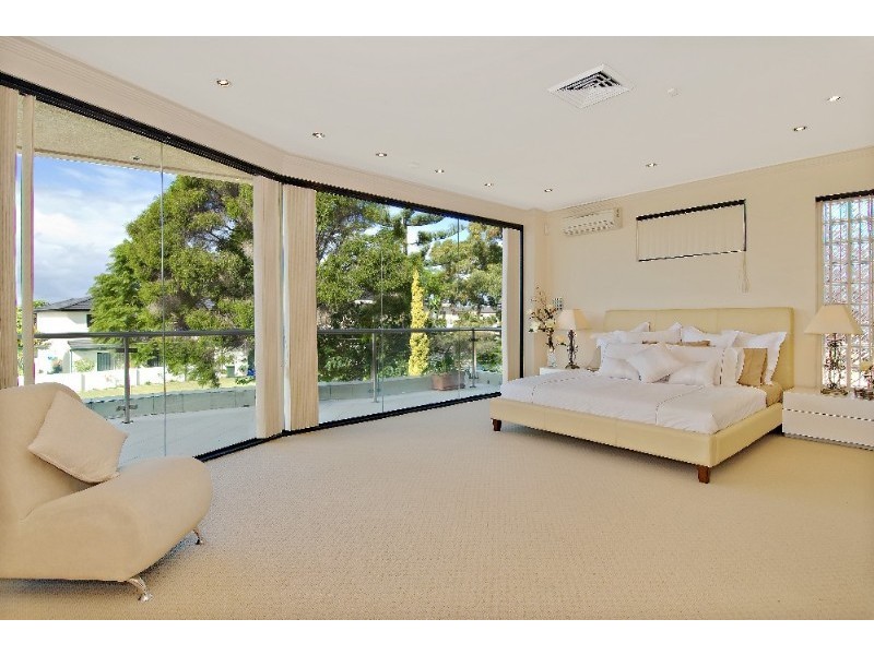 33 James Cook Island, Sylvania Waters NSW 2224