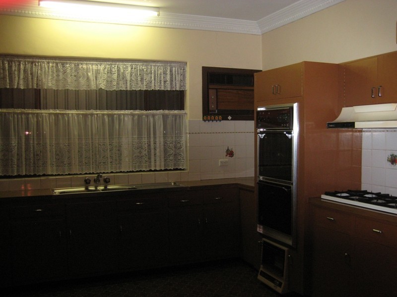 82A Fourth Avenue, St Peters SA 5069