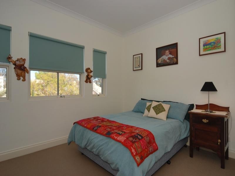 18 Rhyl Avenue, Wayville SA 5034