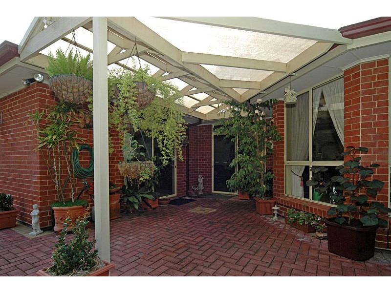 8 Kristen Court, Coromandel Valley SA 5051