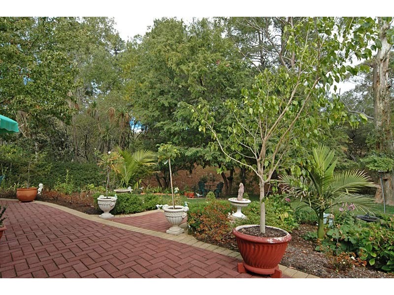 8 Kristen Court, Coromandel Valley SA 5051