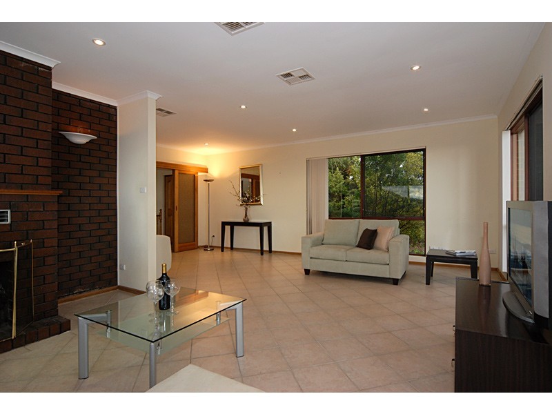 17 Ridgeland Drive, Teringie SA 5072