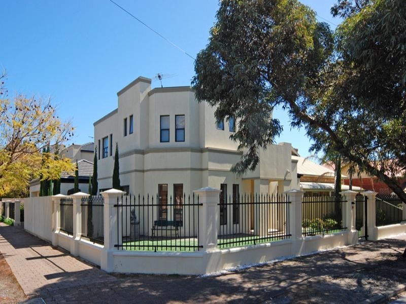 18 Rhyl Avenue, Wayville SA 5034