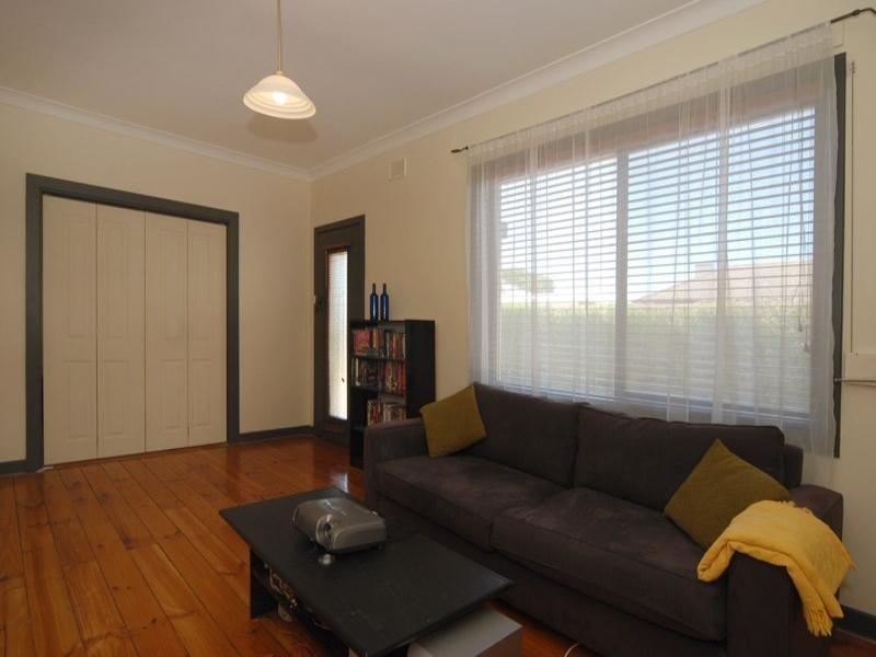 2 Lee Street, Clarence Gardens SA 5039