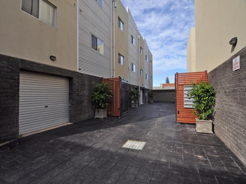 3/131 Gray Street, Adelaide SA 5000