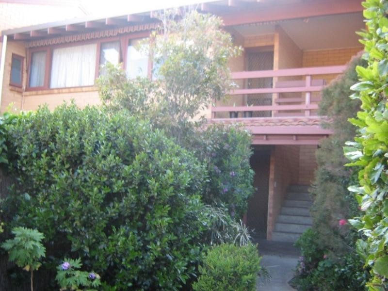 2/80 Military Road, Tennyson SA 5022