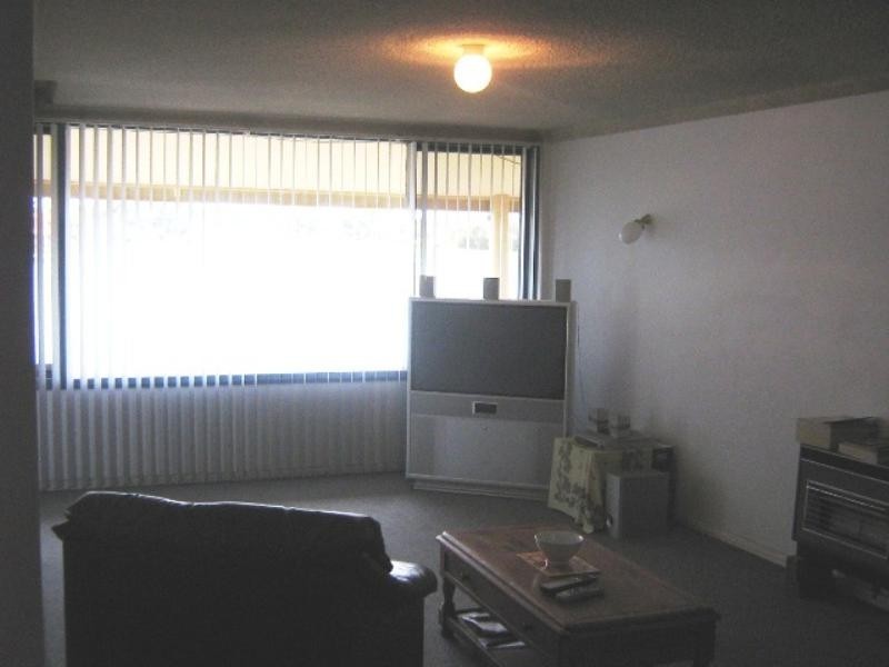 2/80 Military Road, Tennyson SA 5022