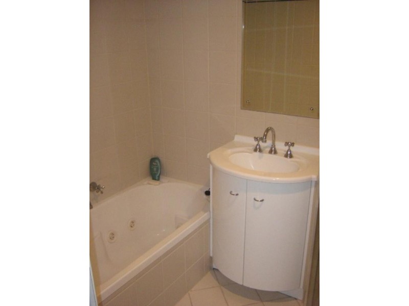 2/80 Military Road, Tennyson SA 5022