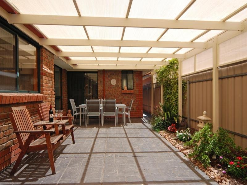 18 Hampton Drive, Oakden SA 5086