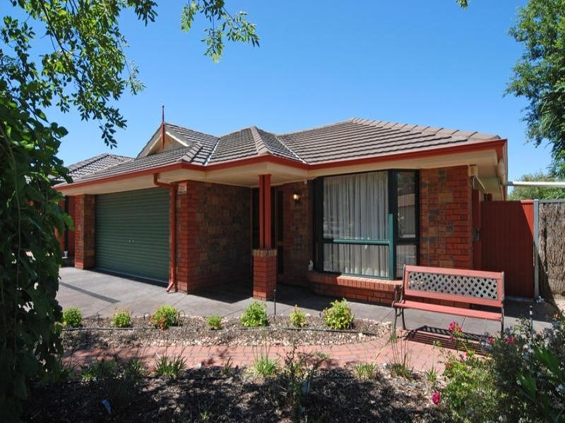 18 Hampton Drive, Oakden SA 5086
