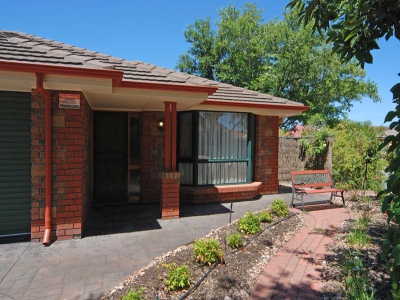 18 Hampton Drive, Oakden SA 5086