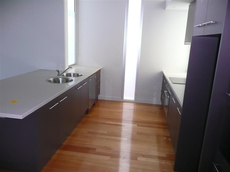 2/100 Seaview Road, West Beach SA 5024