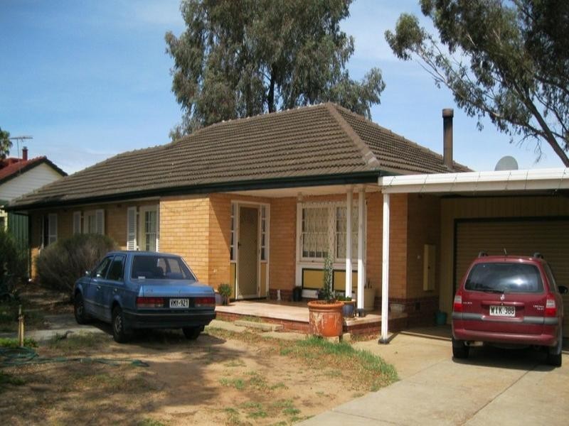 88 McKenzie, Elizabeth Downs SA 5113