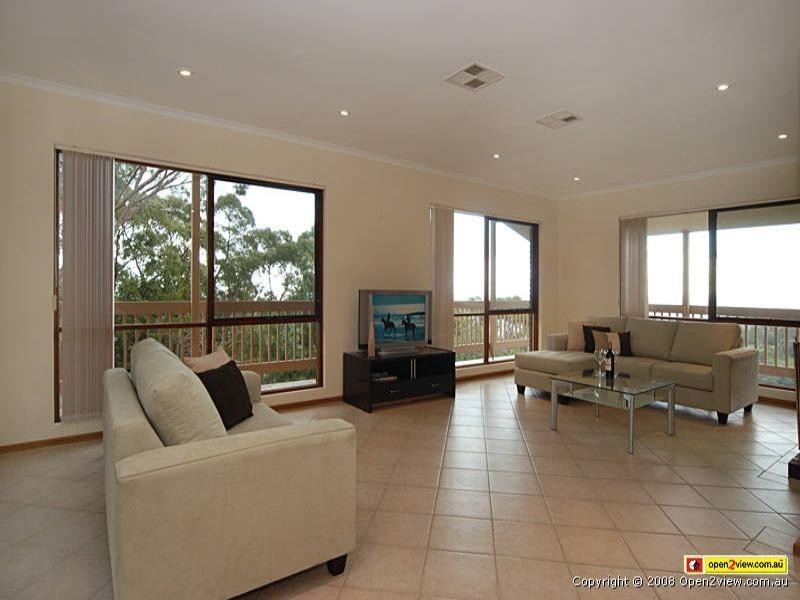 17 Ridgeland Drive, Teringie SA 5072