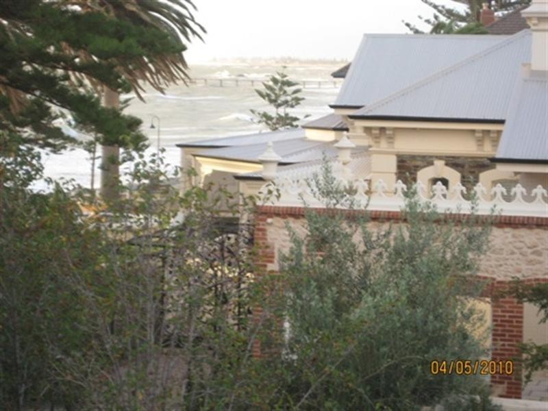 3/34b The Esplanade, Glenelg South SA 5045