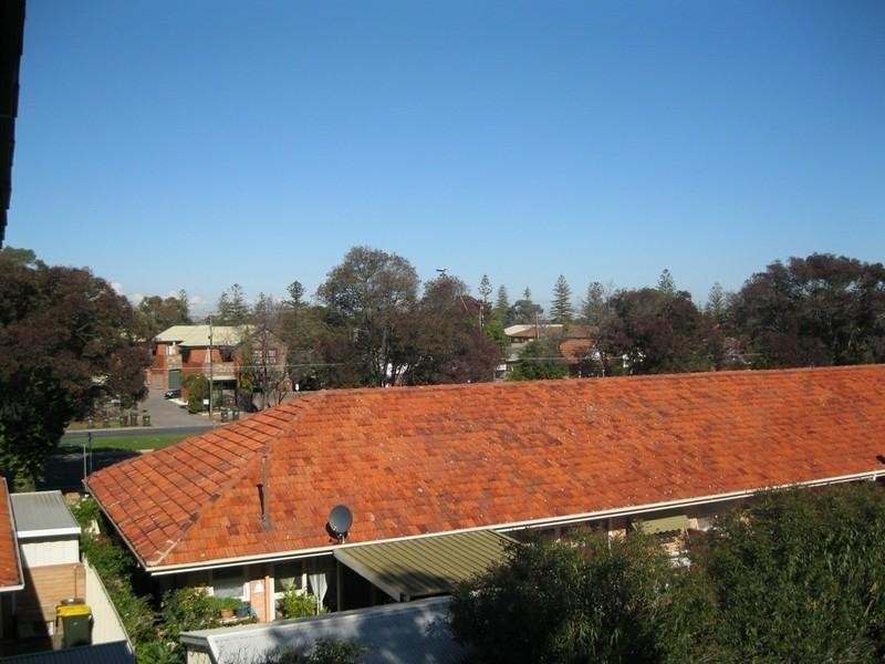 18/2 Fergusson Avenue, Glenelg North SA 5045