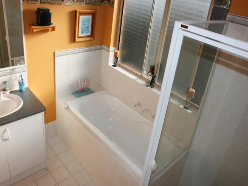 24 Pyrus Cressent, Andrews Farm SA 5114