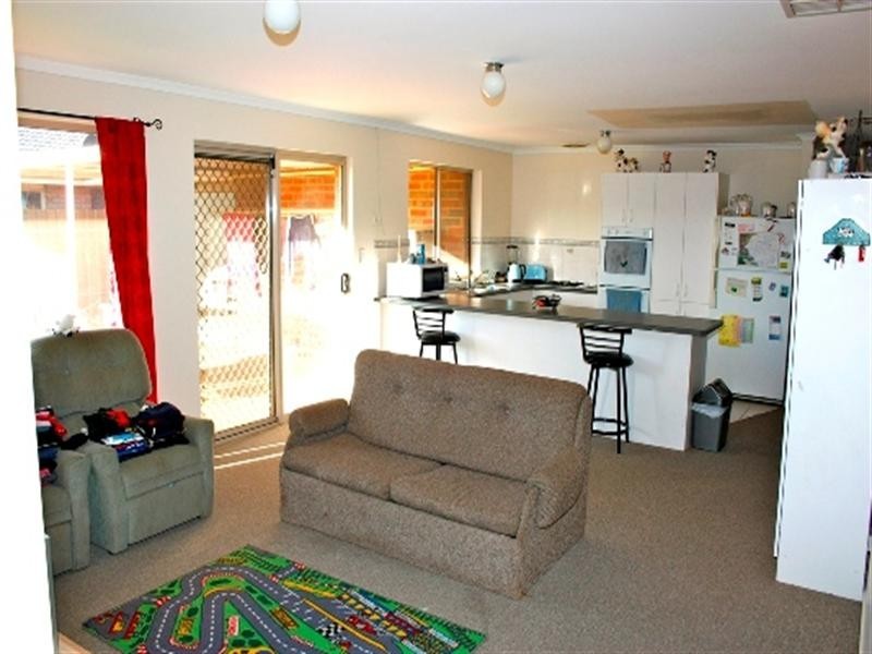 24 Pyrus Cressent, Andrews Farm SA 5114