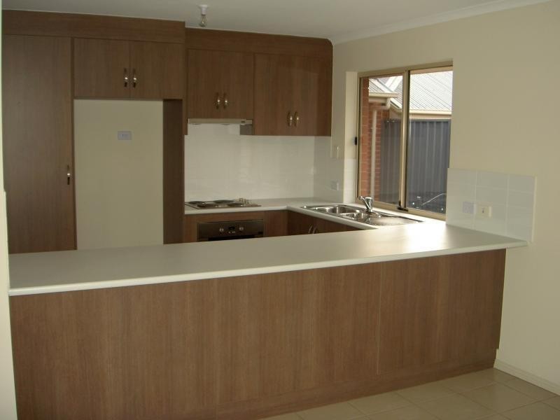 3 Vista Avenue, Valley View SA 5093