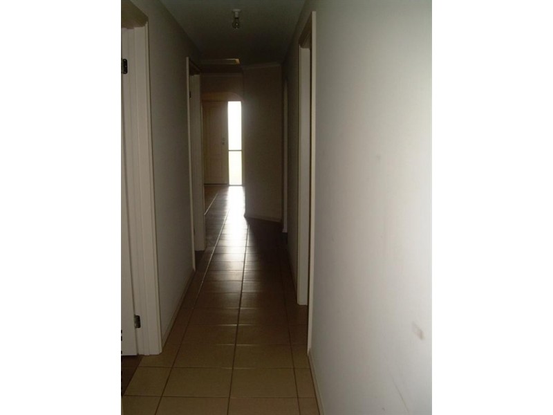 3 Vista Avenue, Valley View SA 5093