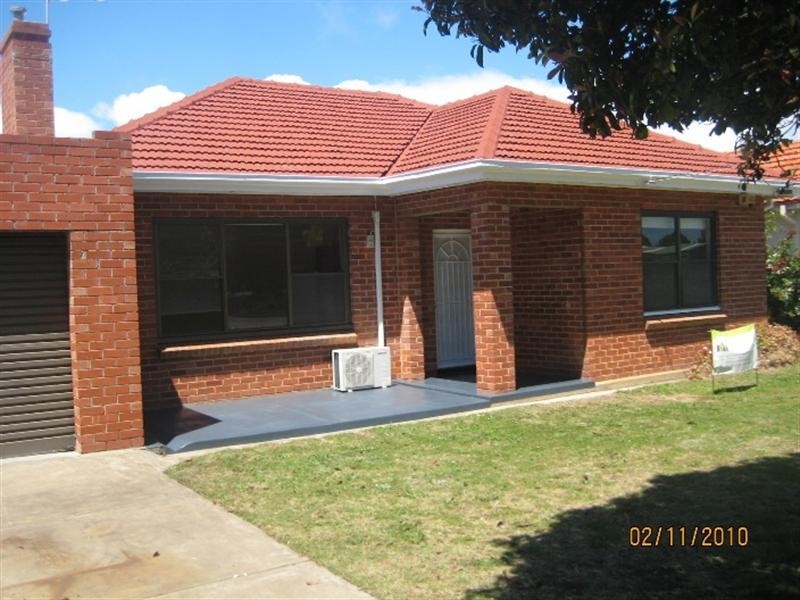 2 McCann Street, Glenelg North SA 5045