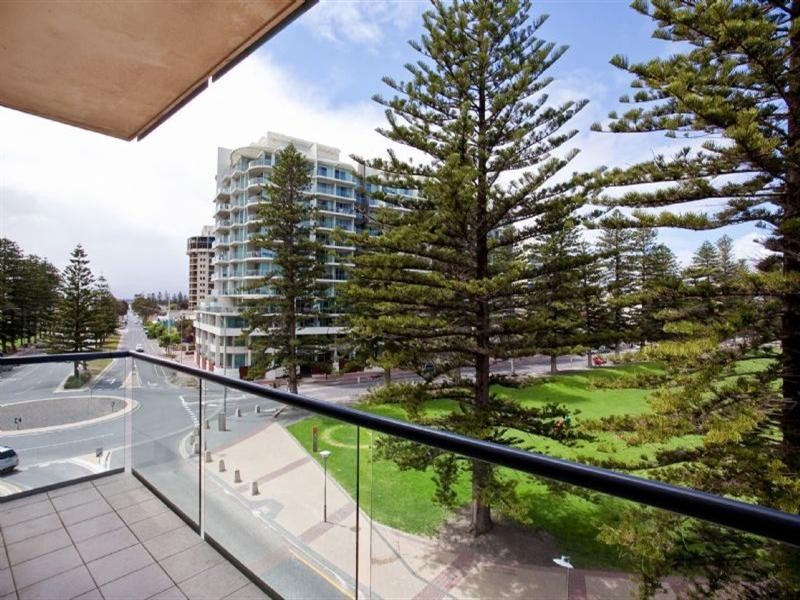 39-1 Chappell Drive, Glenelg SA 5045