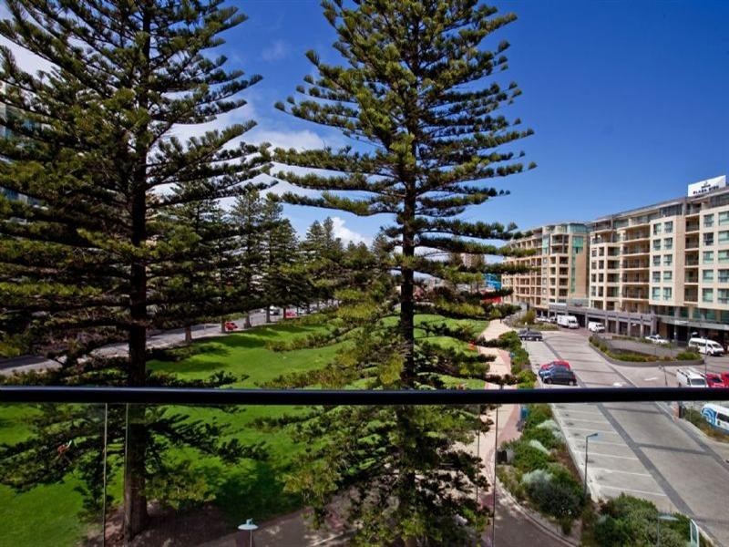 39-1 Chappell Drive, Glenelg SA 5045