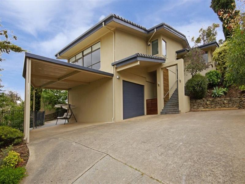 17 Gandys Gully Road, Stonyfell SA 5066