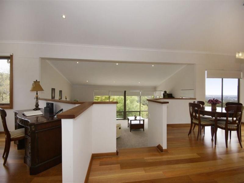 17 Gandys Gully Road, Stonyfell SA 5066