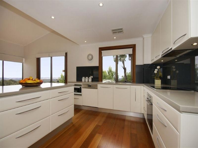 17 Gandys Gully Road, Stonyfell SA 5066