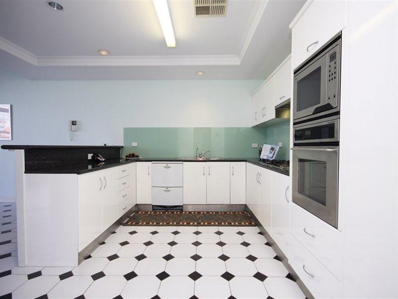 2-24 Martin Court, West Lakes SA 5021