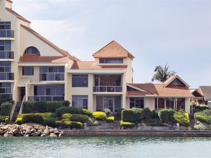 2-24 Martin Court, West Lakes SA 5021