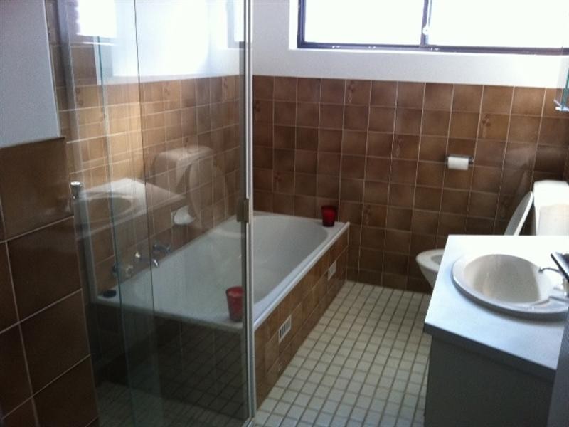 2/2 Sandpiper Place, West Lakes Shore SA 5020