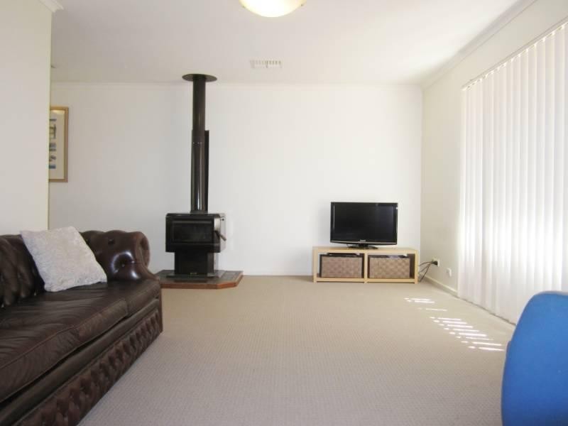 13 Seaview Road, Para Hills SA 5096