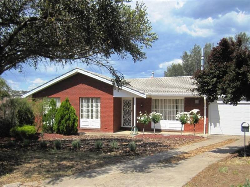 13 Seaview Road, Para Hills SA 5096